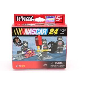 2010 K'Nex NASCAR #24 Jeff Gordon Dupont Pit Crew NEW 31 Piece Set
